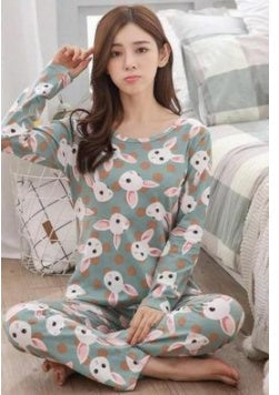 Little girl pajamas suit